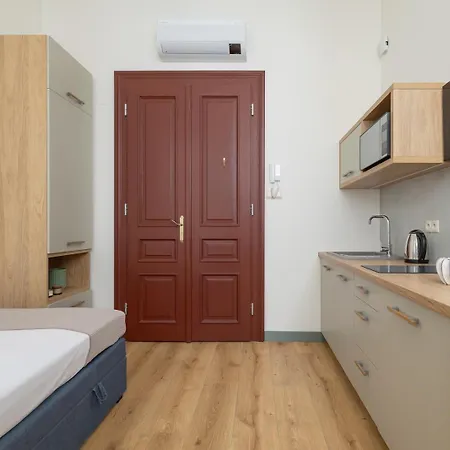 - Augustianska 1, Old Town 4* Krakow