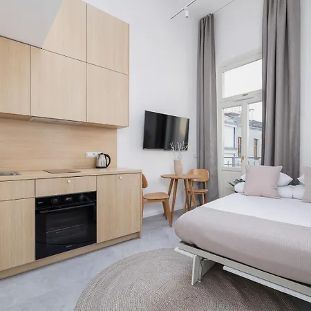- Augustianska 1, Old Town Apartment